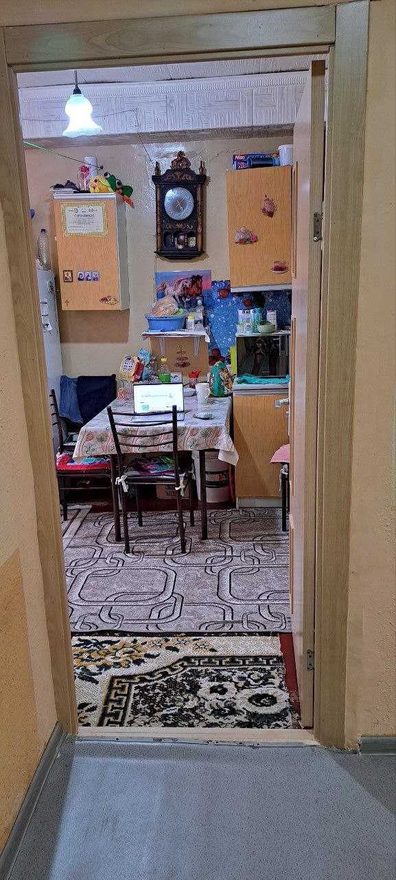 KVARTIRA SOTAMAN 1 XONA.ПРОДАЮ Квартиру в общежитии (18.5 кв.м) 1/8/9.