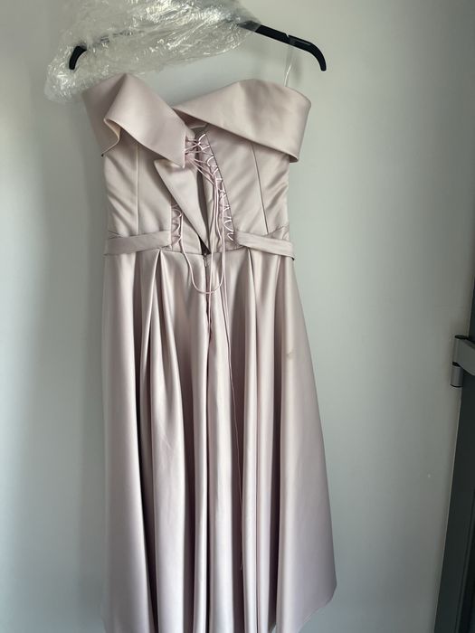 Rochie eleganta roz nude reglabila