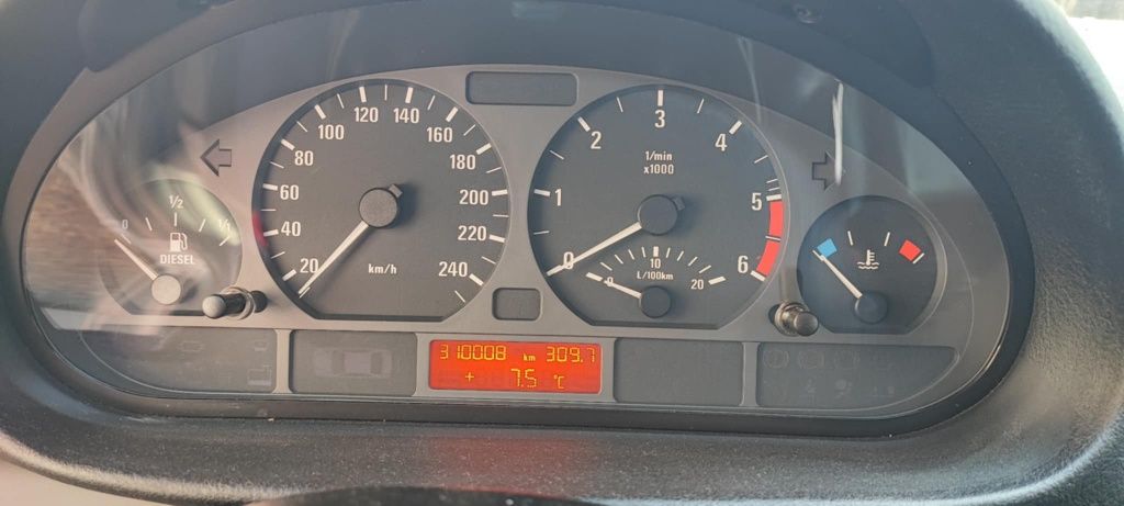 BMW 318 TD 2.0 .
