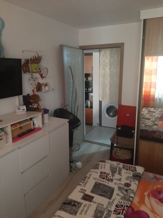 Vand Apartament 2 camere  renovat