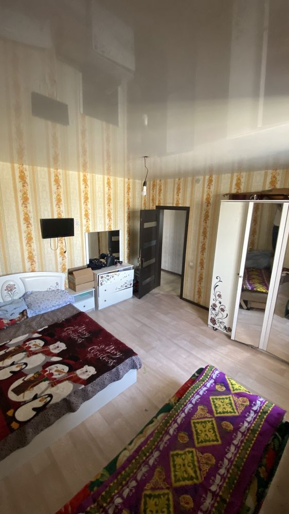продается два дома в Ждановке