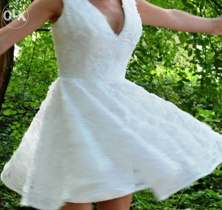 Rochie mireasa scurta