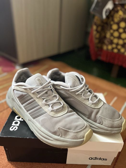 Adidas Ozelle (44/28)