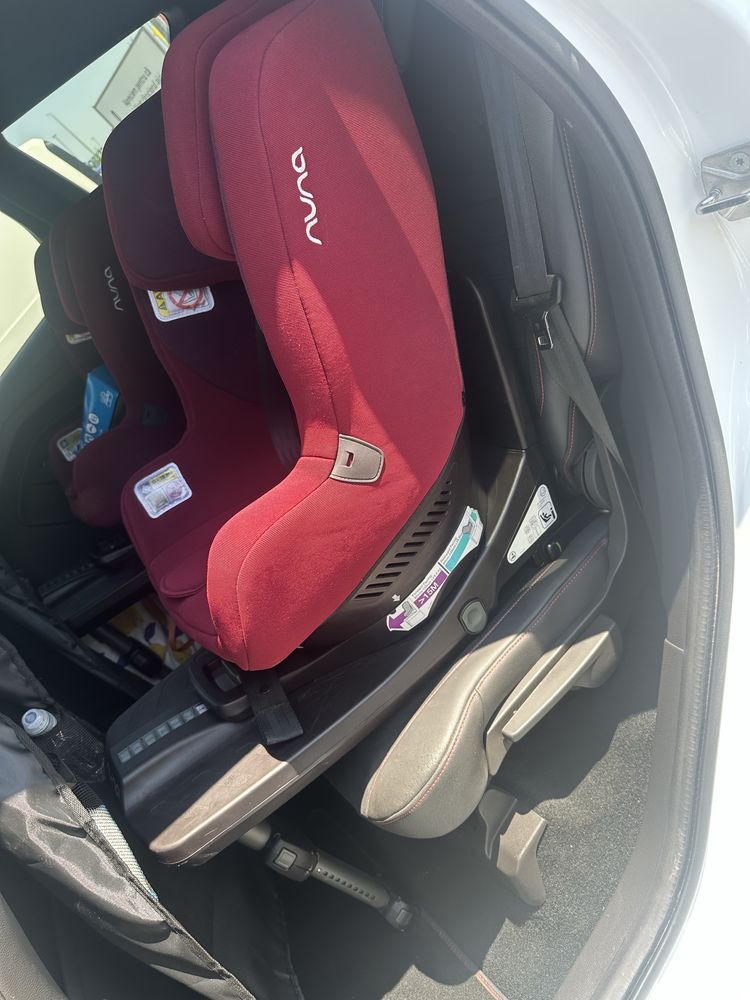 Nuna scaun auto cu isofix REBL 360 iSize Berry