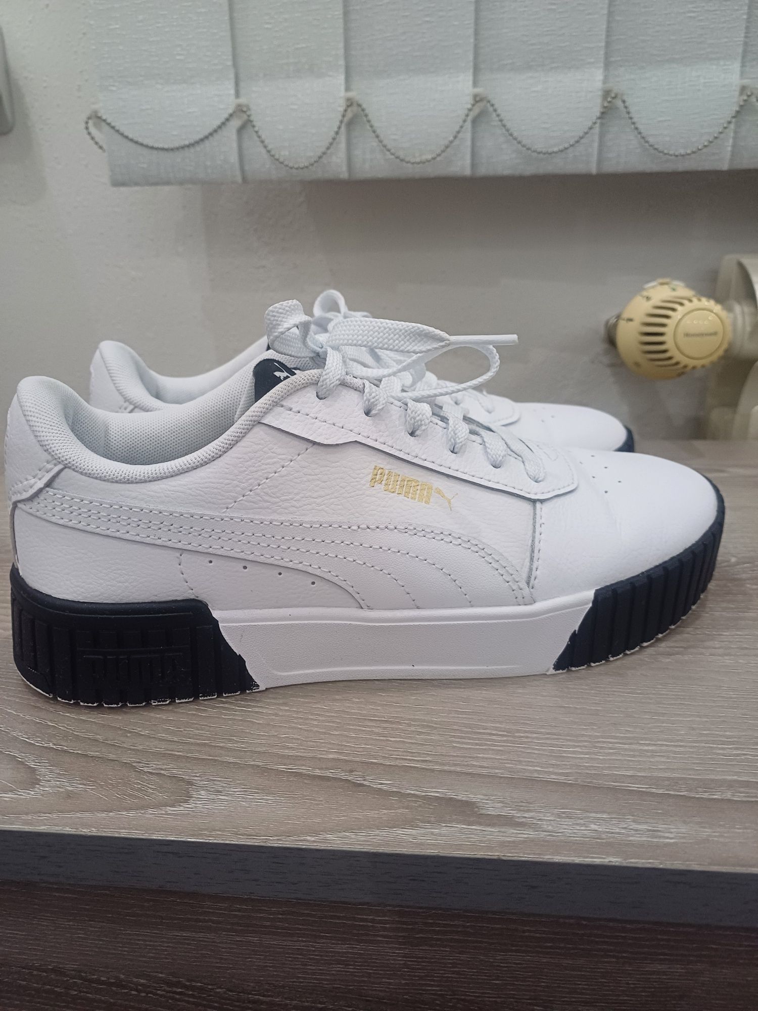 Puma  Carina 2.0