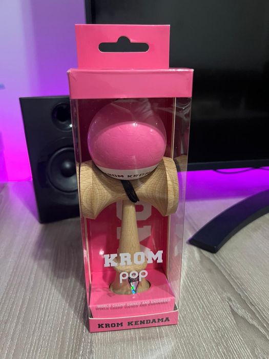 Kendama Krom Pop Sticky Roz
