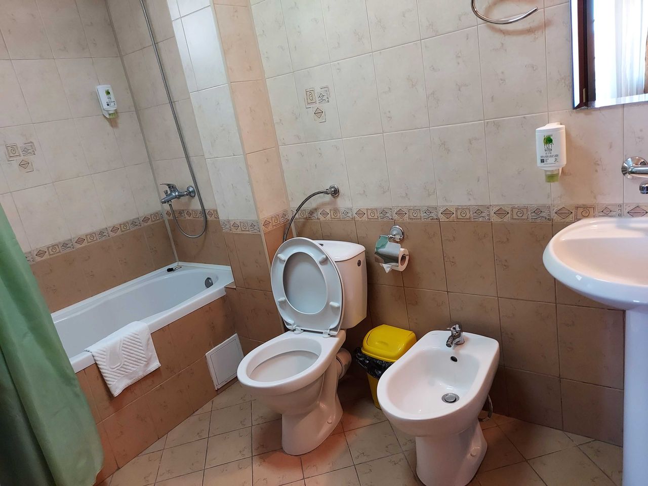 Дава се под наем Къща в Банско - 132 кв.м за 750 € - Снимка #6
