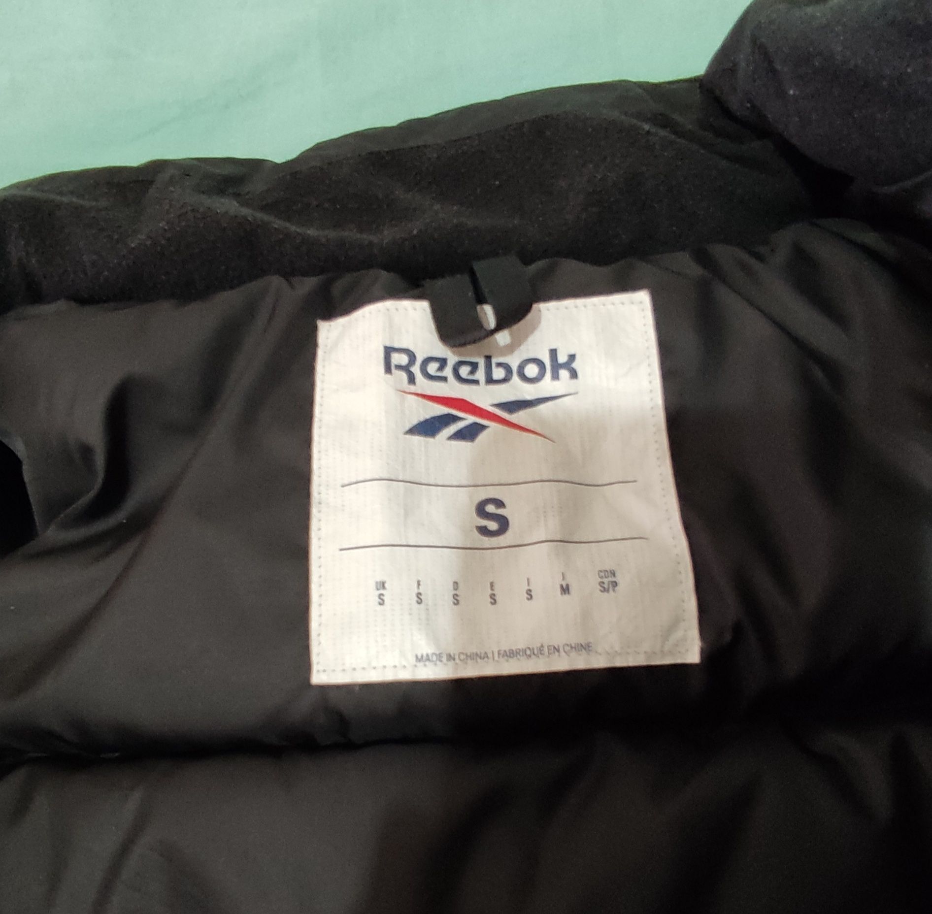 Пуховик мужской "Reebok"