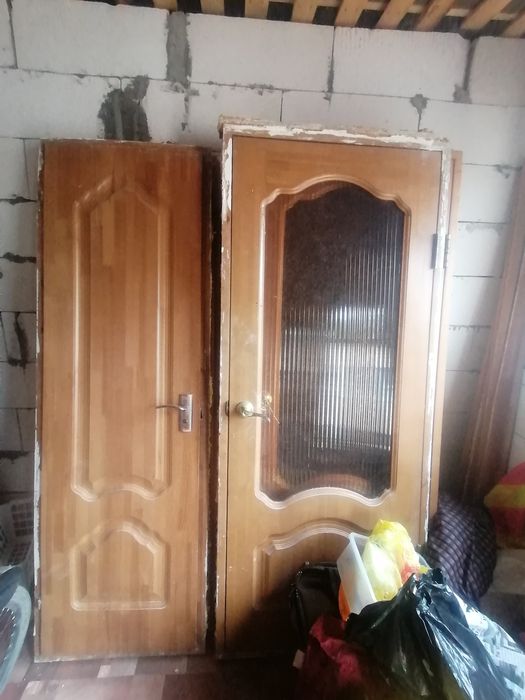 Продам межкомнатные двери по 5тыс тенге