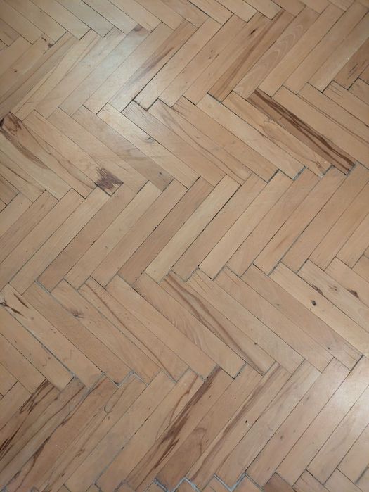 Дървен паркет 60-те г. Отлично запазен. 14,10 кв. м. (20€ на кв. м)