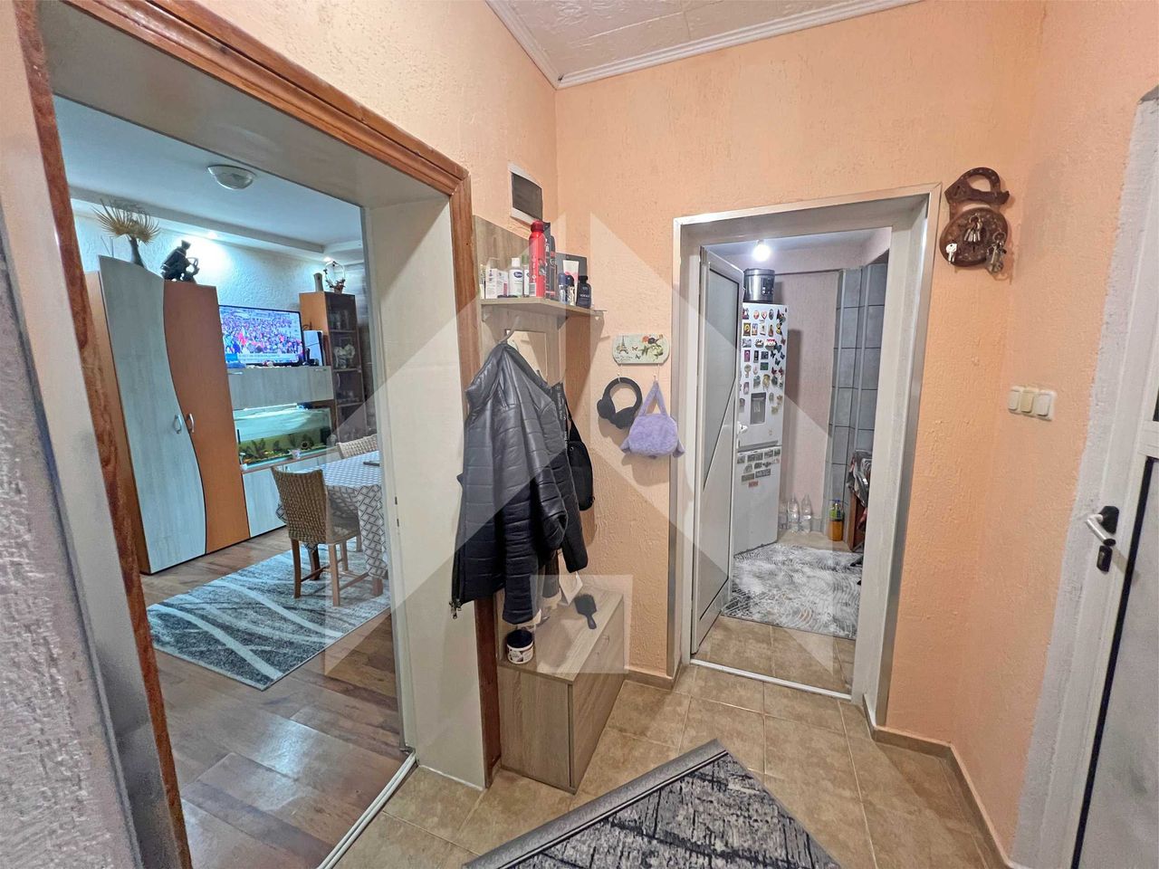Продава се Етаж от къща в Нови пазар - 72 кв.м за 1013 €/кв.м - Снимка #12