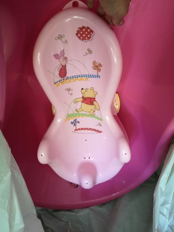 Корито със стойка зя къпане за бебе