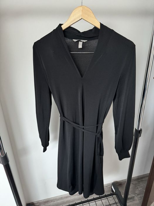 Дамска рокля на H&M размер S