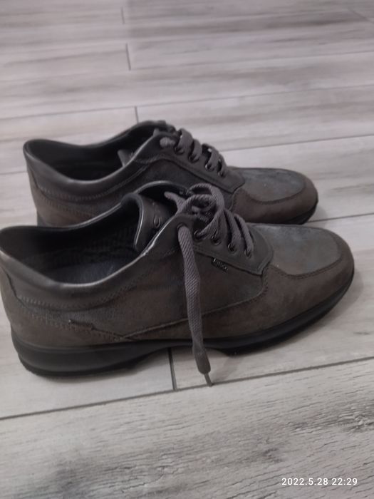 Pantofi din piele