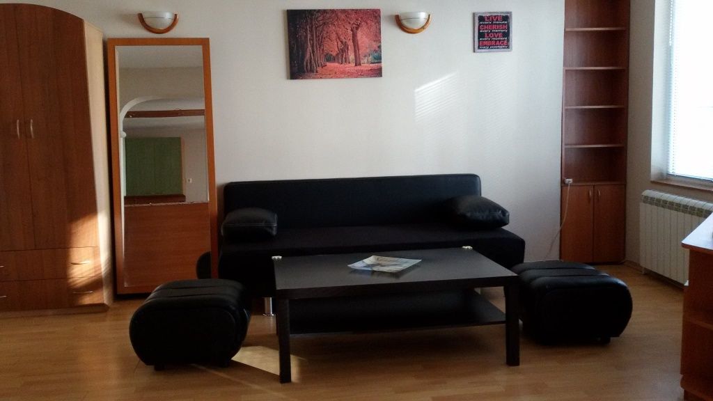 Дава се под наем Двустаен апартамент в Русе, Възраждане - 53 кв.м за 255 € - Снимка #2