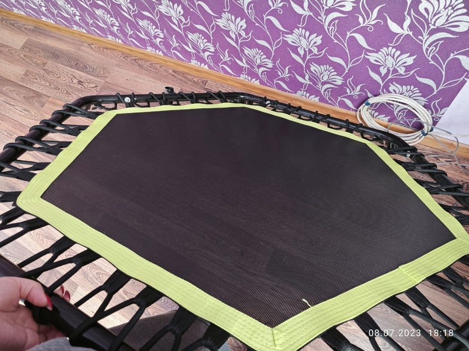 Новый Джамбо батут.очень качественный.для занятий дома удобный и практ