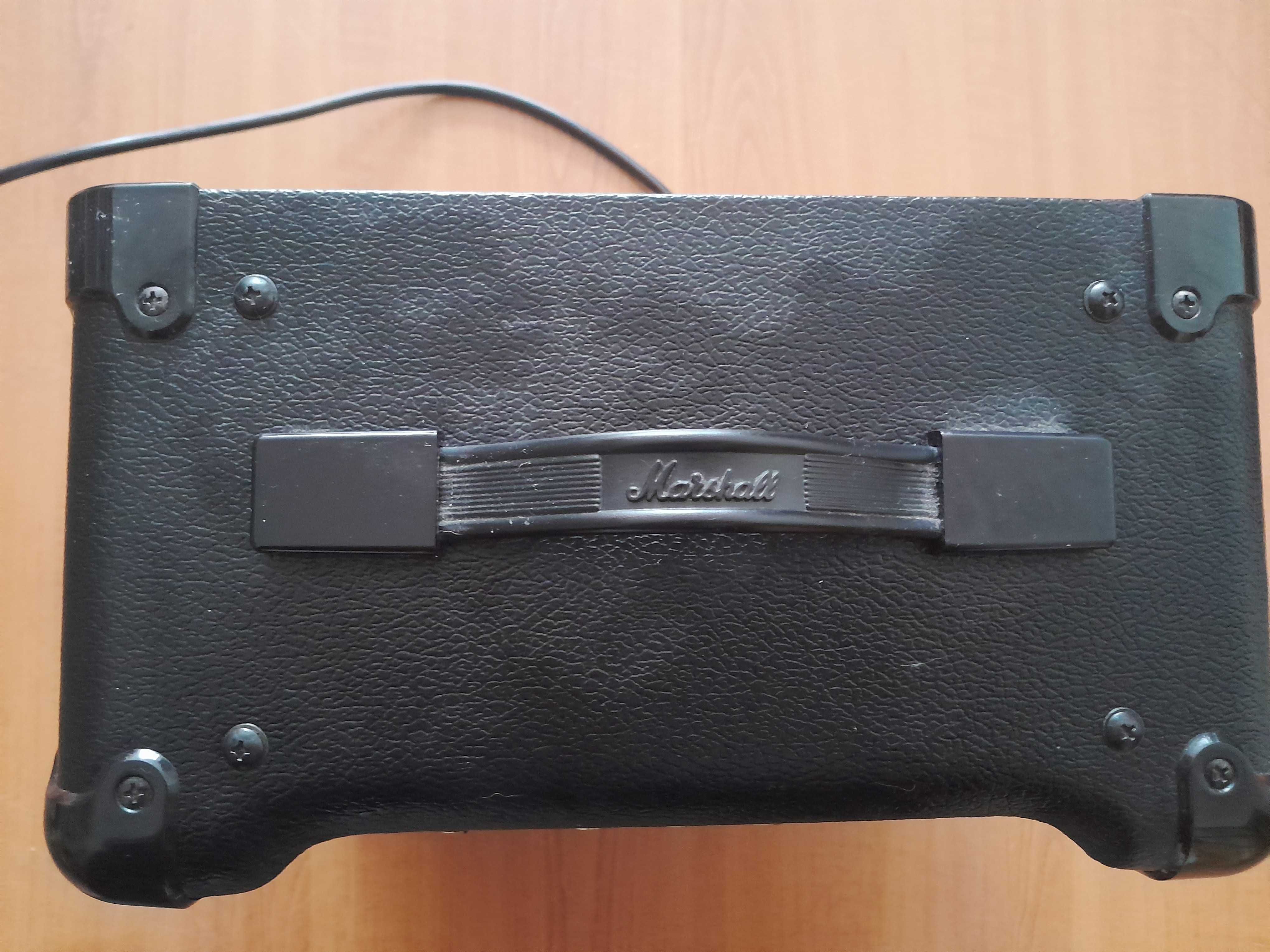 Marshall MG10 Усилвател/кубе, неразличим от нов