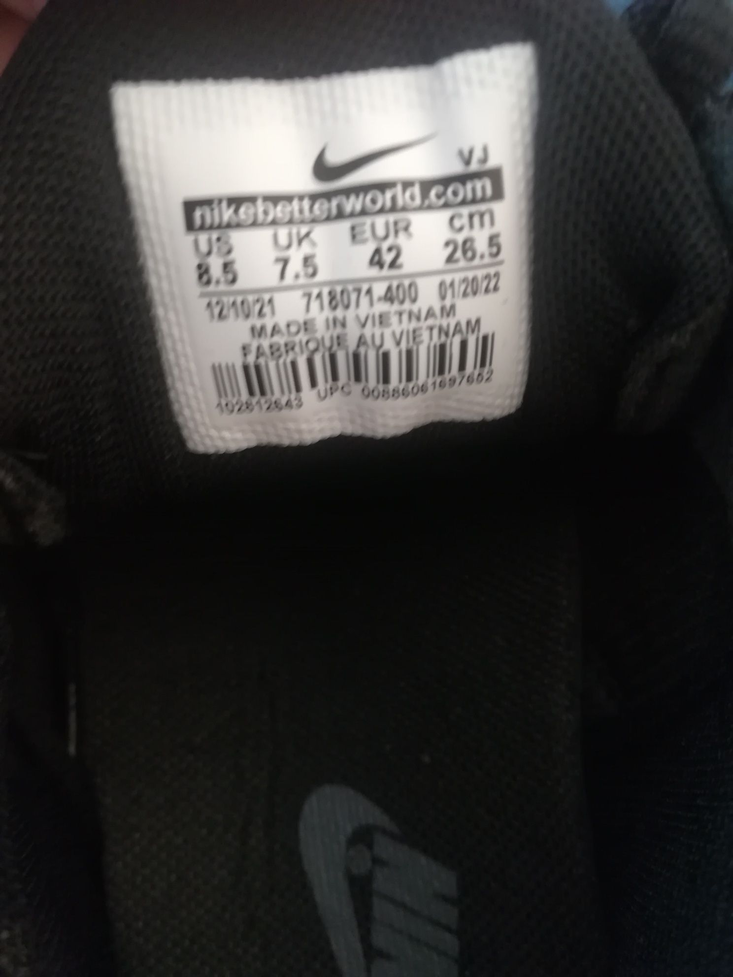 Adidași noi Nike Air TN nr 42 bărbați