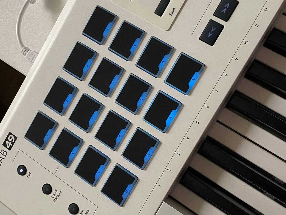 Arturia KeyLab49 MK2 midi usb white