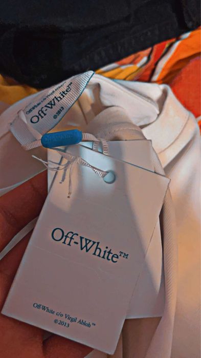 Vand tricou Off-White