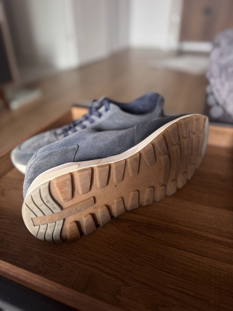 Prada pantofi sport marimea 42