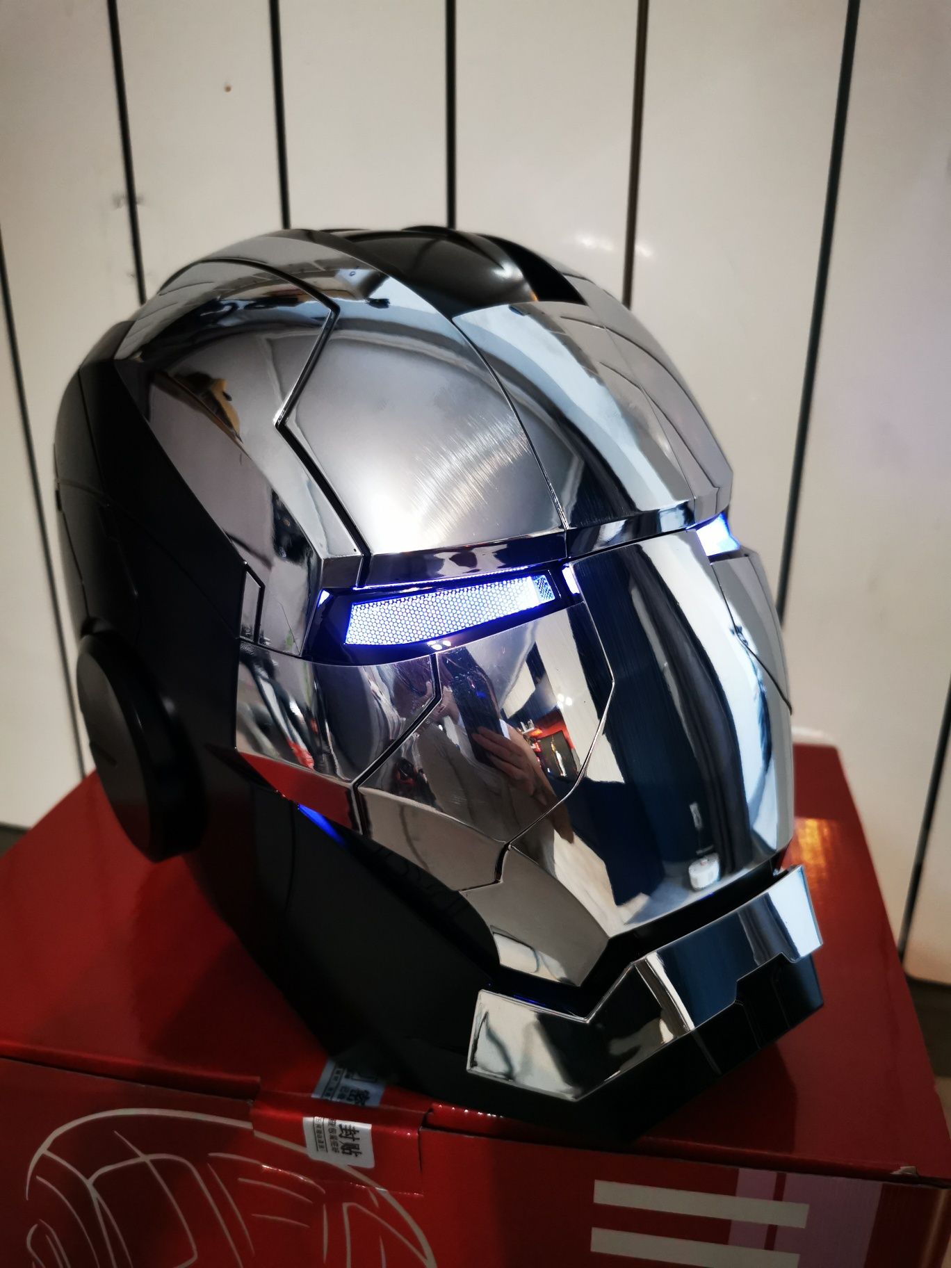 Masca electrica Iron Man MK5 1:1 PREȚ PROMO telecomanda, comanda vocal