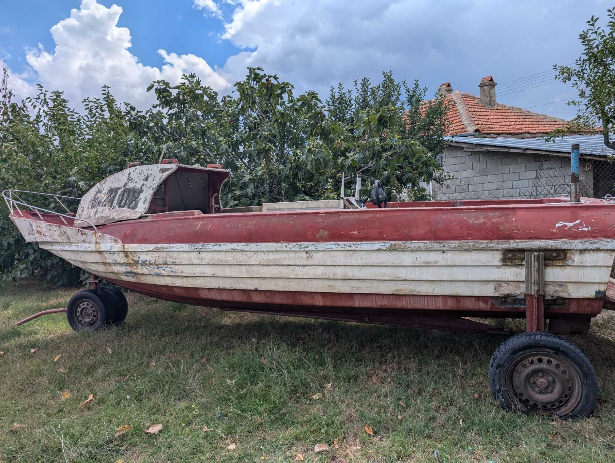 Лодка. 6.80/2.10