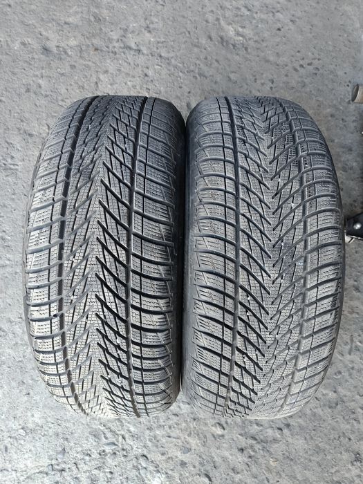 Зимни гуми -2023г./41с.-17цола-225/55-1бр.-130лв."GOOD YEAR"-като нови