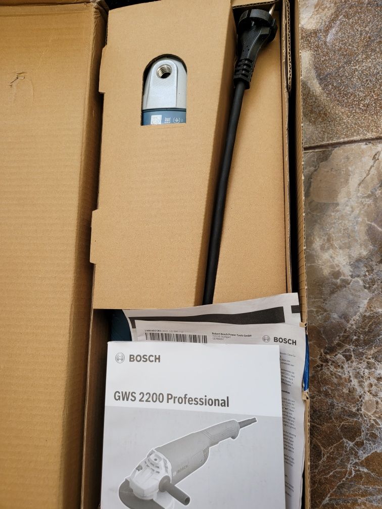 Polizor unghiular GWS 2200 PROFESSIONAL Bosch