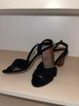 Sandale elegante toc patrat