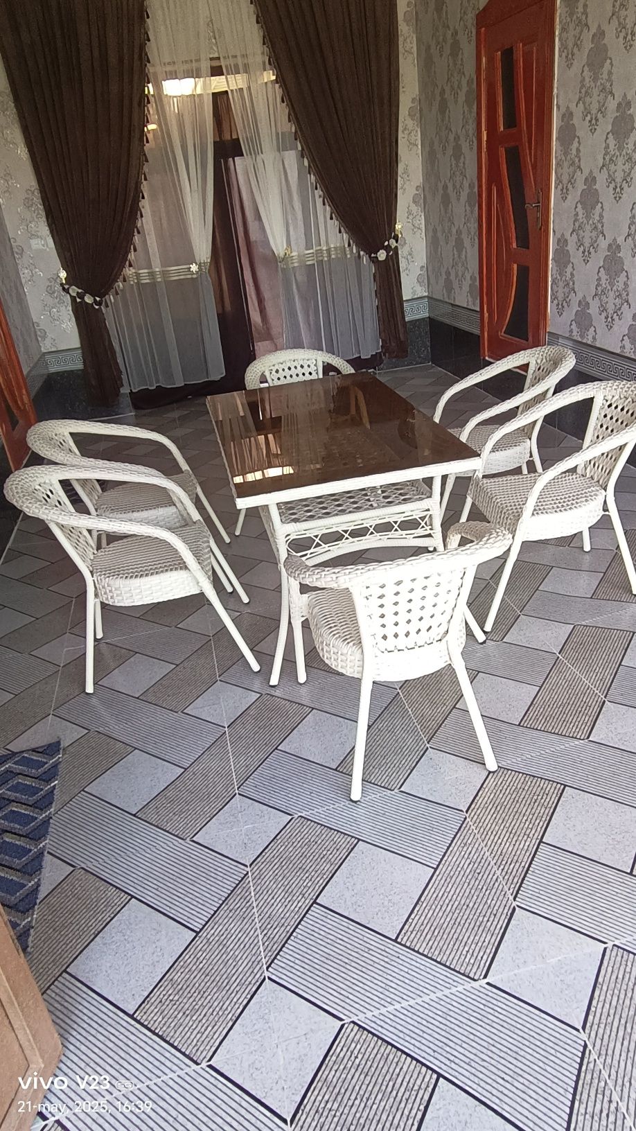 Deko Aiko mebil Pantera 555 bilan hamkorlikda
