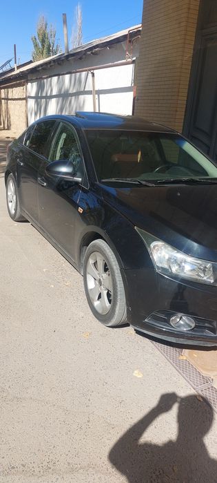 Шевролет ласетти сотилади