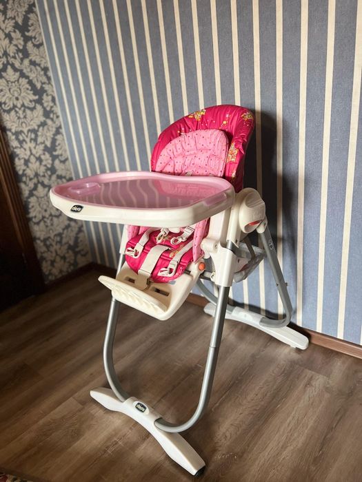 Стульчик для кормления Chicco в отличном состоянии