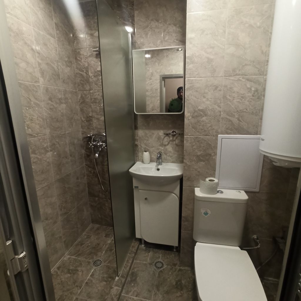 Дава се под наем Тристаен апартамент в Казанлък - 80 кв.м за 178.5 € - Снимка #2