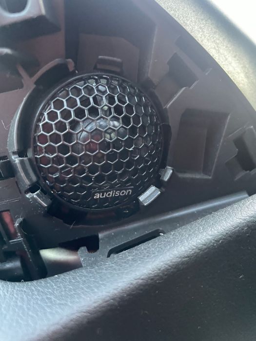 Vând audi A5 masina merge si arată foarte bine.detalii pe WhatsApp