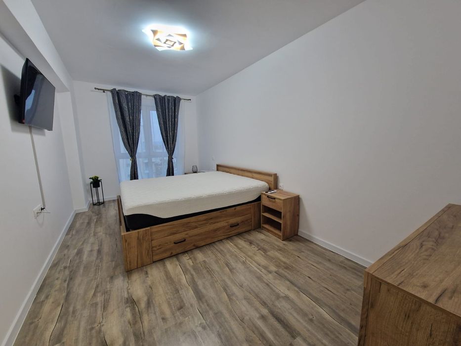 Închiriez apartament 2 camere- nou, Maurer