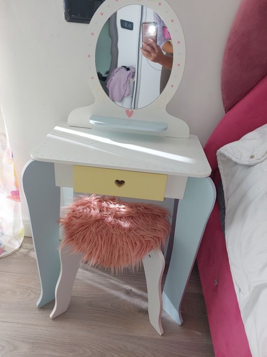 Măsuță machiaj copii