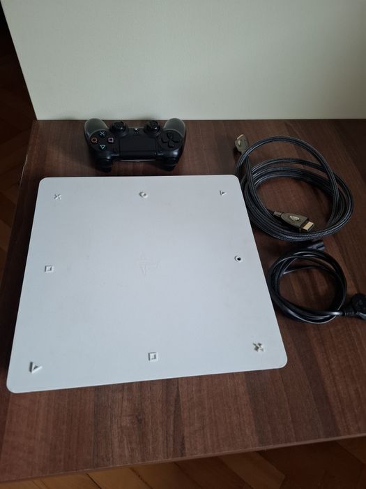 PlayStation 4 Sony Slim 500GB model CUH-2216A