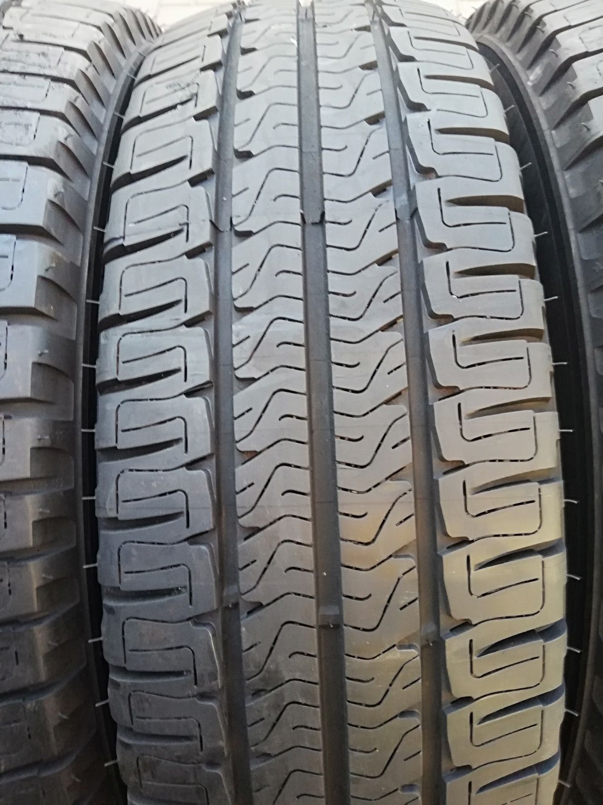 4 anvelope Michelin 225 75 16c