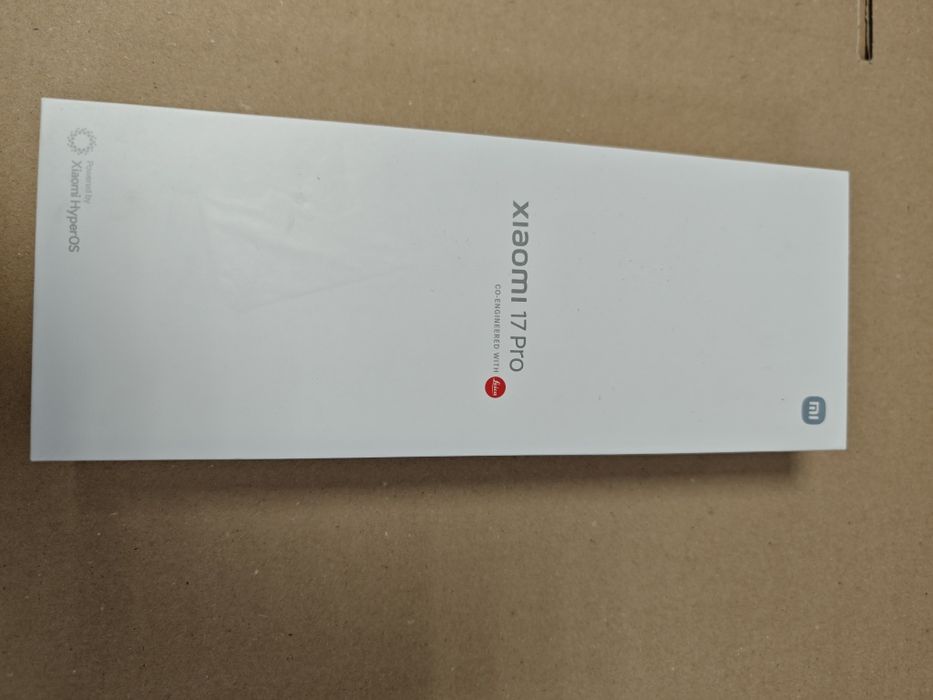 Чисто ново бижу Xiaomi 17 PRO Black 12/512GB с двоен дисплей