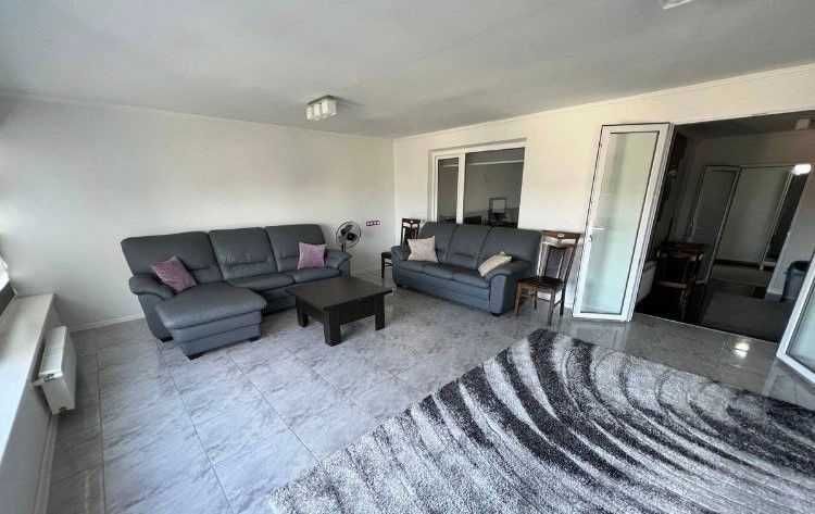 Дава се под наем Двустаен апартамент в София, Лозенец - 54 кв.м за 350 € - Снимка #2