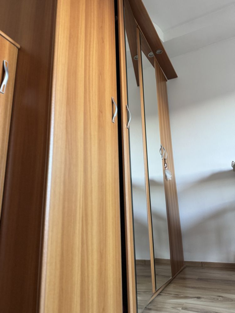 corpuri mobilier