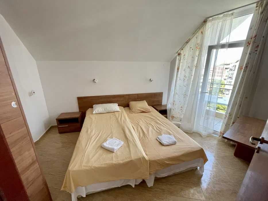 Продава се Тристаен апартамент в к.к. Слънчев бряг - 78 кв.м за 1026 €/кв.м - Снимка #2