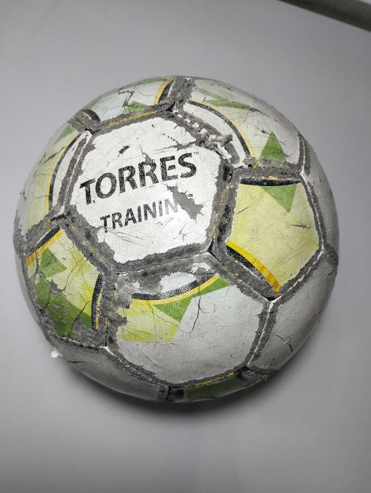 Футбольный мяч TORRES TRAINING