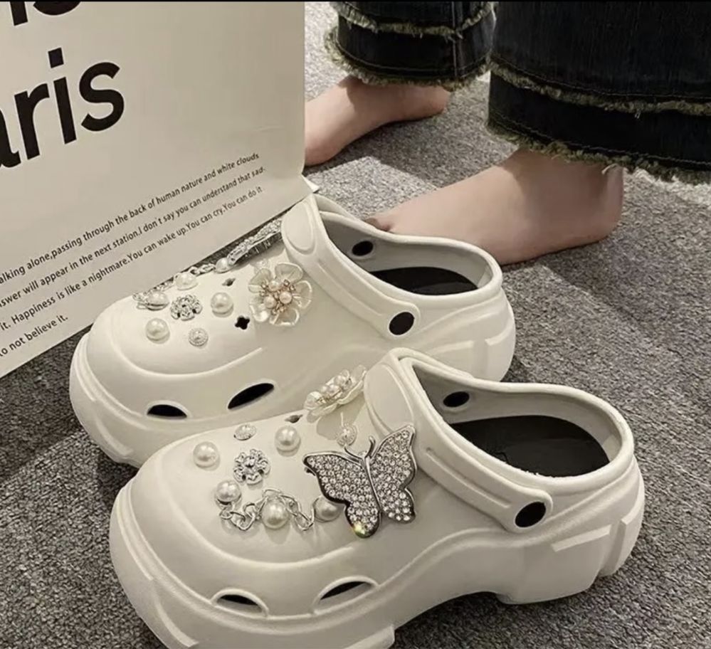 Продам вещи, новую осенний обувь и сумки, crocs