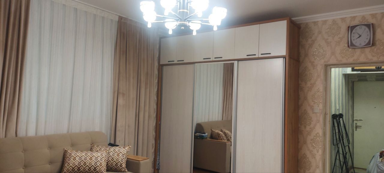 Юнусобод 4кв 1 хона 2 хона килинган