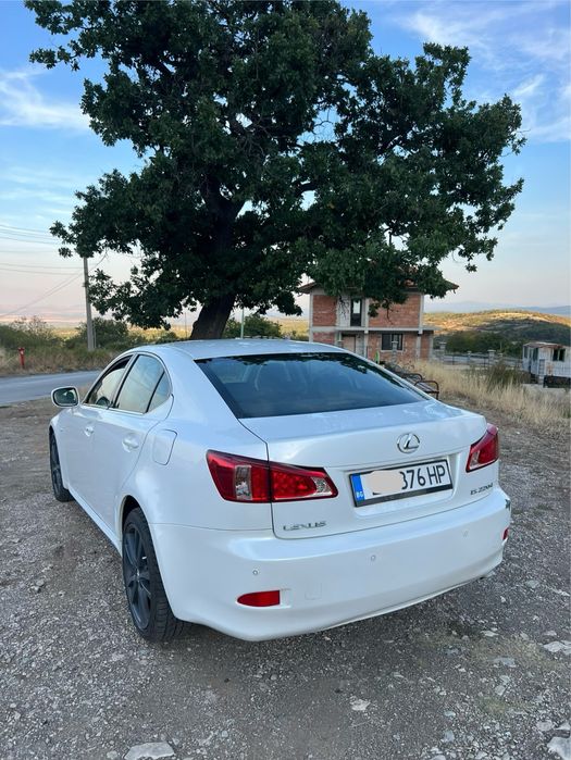 Lexus is220d. бартер мотор