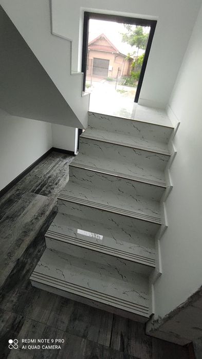 Montaj travertin zugravit