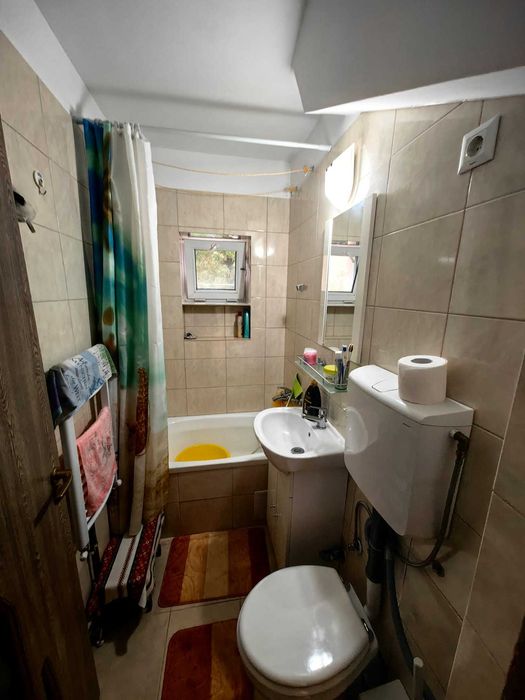 Vand apartament 2 camere, parter