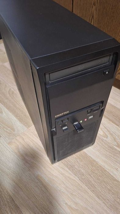 Vand unitate PC buna la toate inclusiv gaming ,office